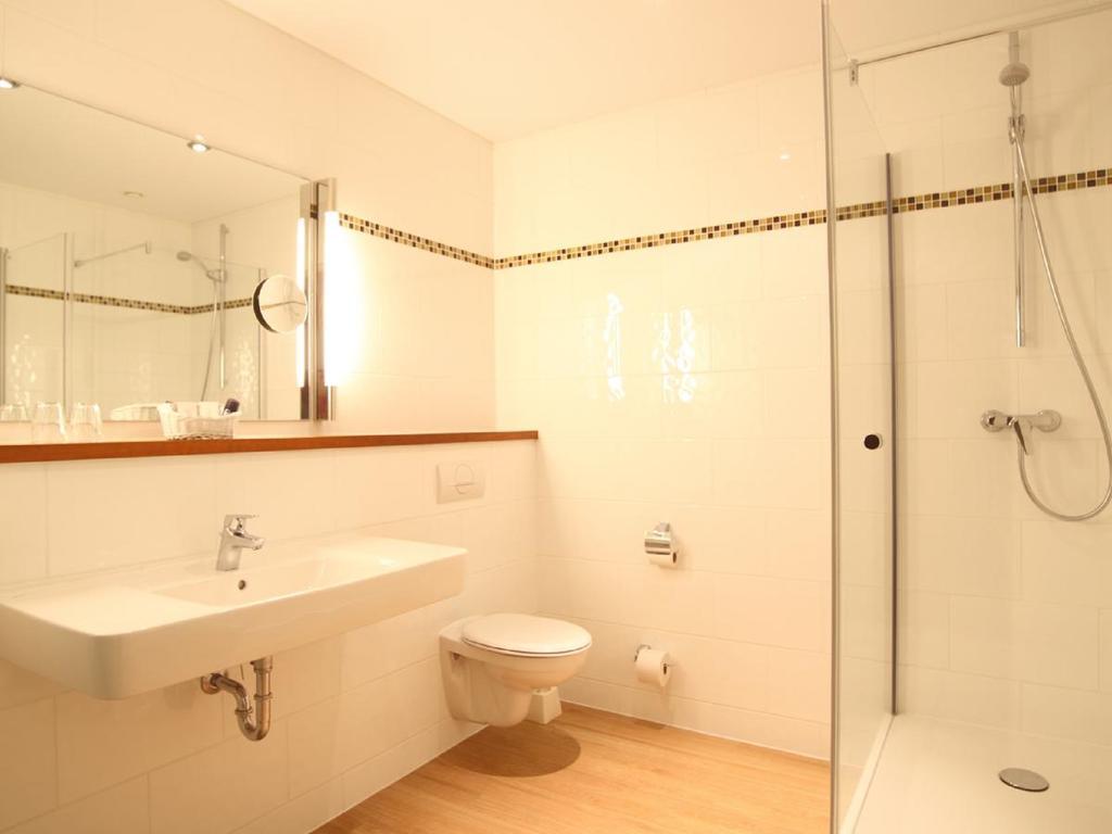 Alster-Hof Hotel Hamburg Ngoại thất bức ảnh